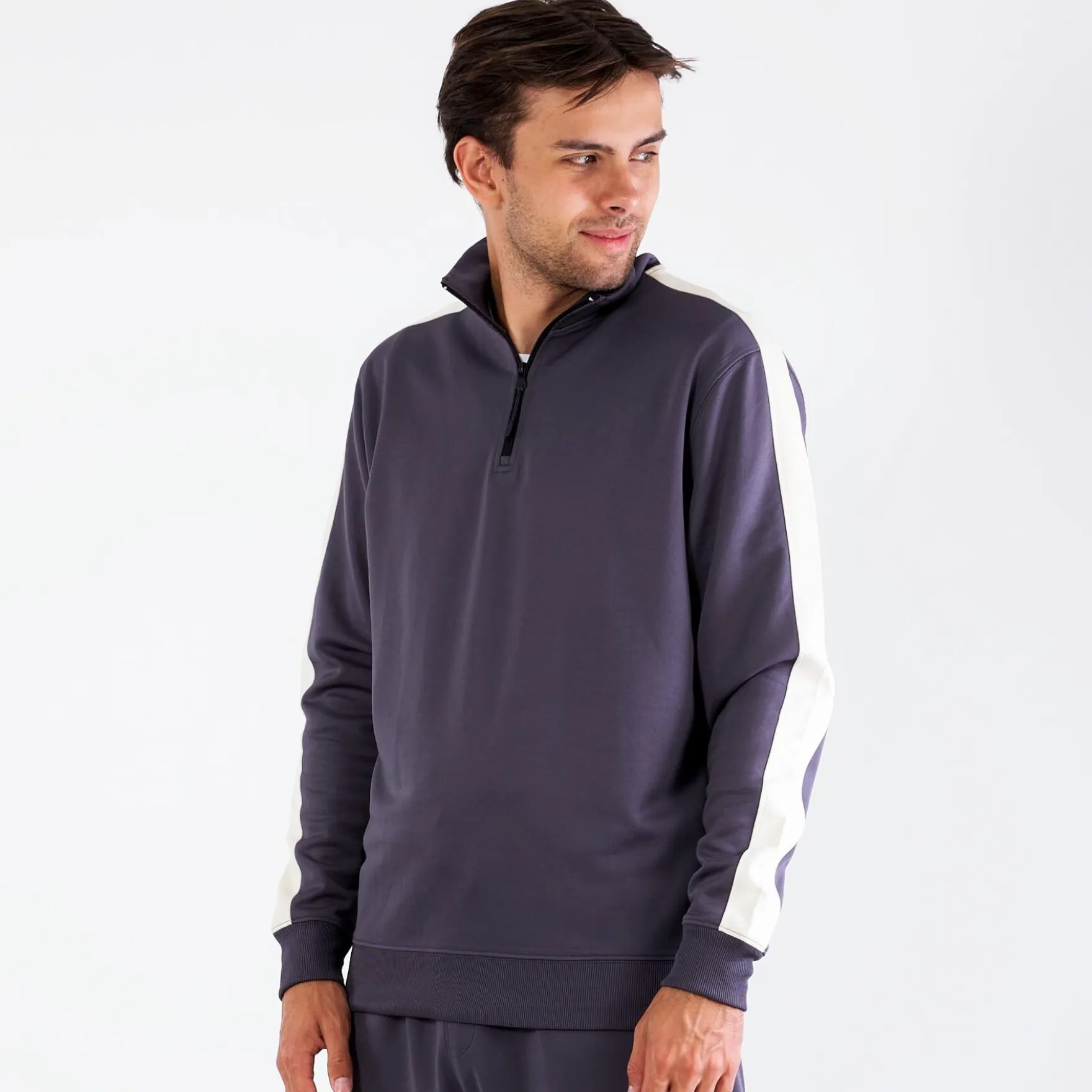 Pierre tape half zip