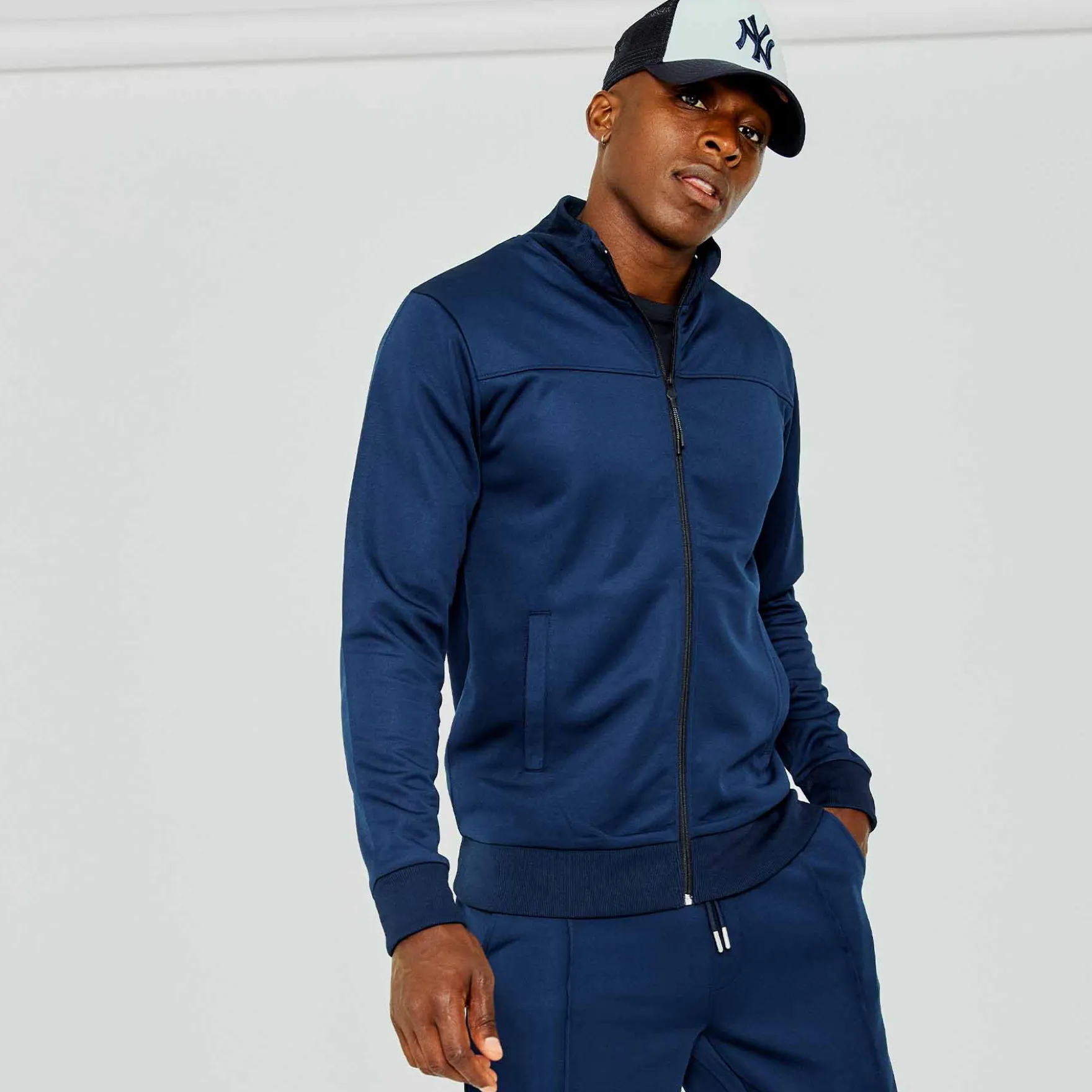 Presscott full zip