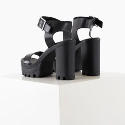 Psede leather sandal
