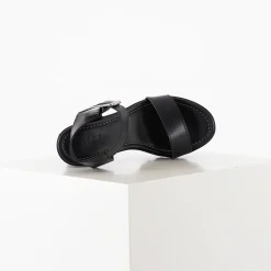 Psede leather sandal