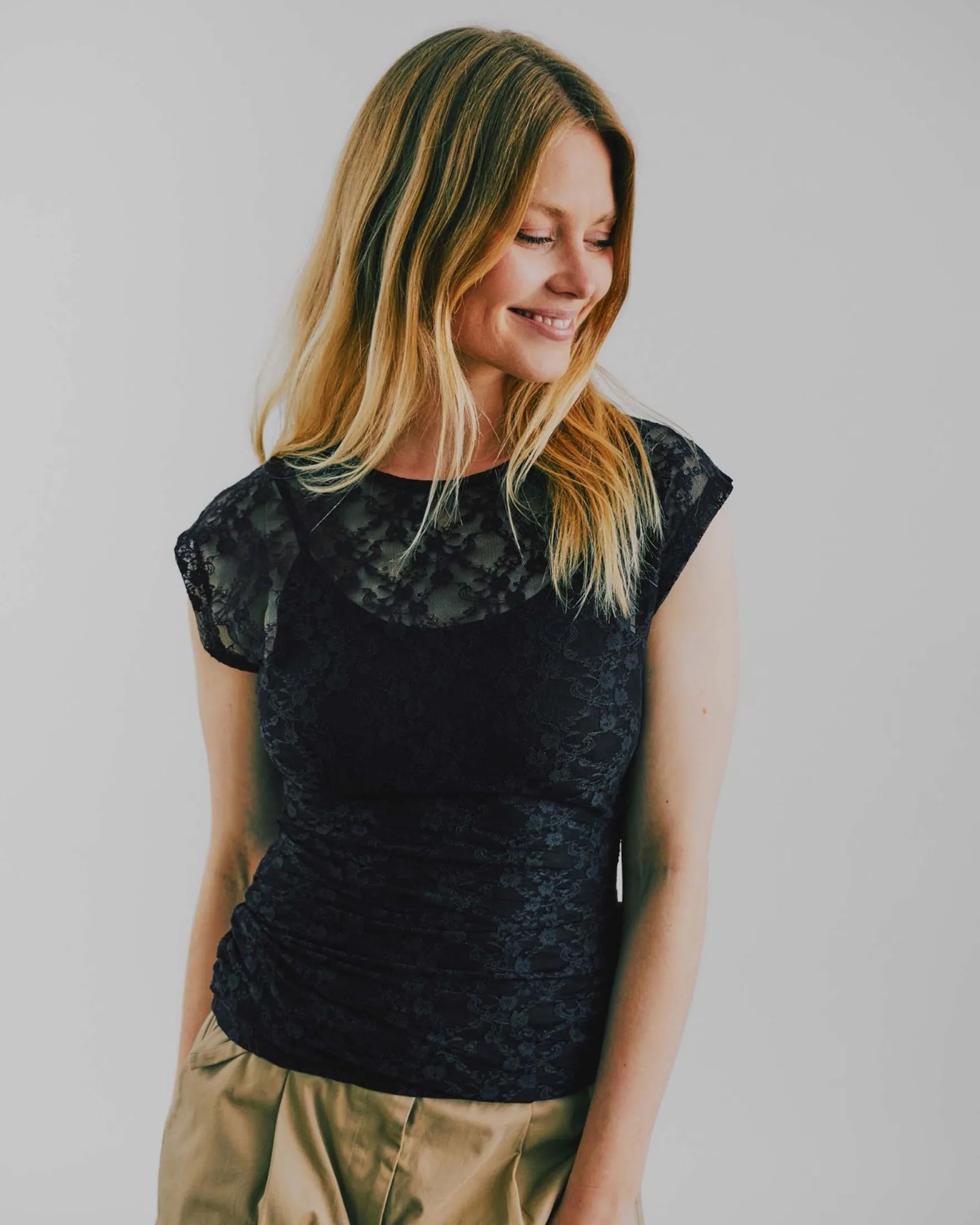Purea lace top
