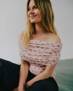 Pursille off shoulder top