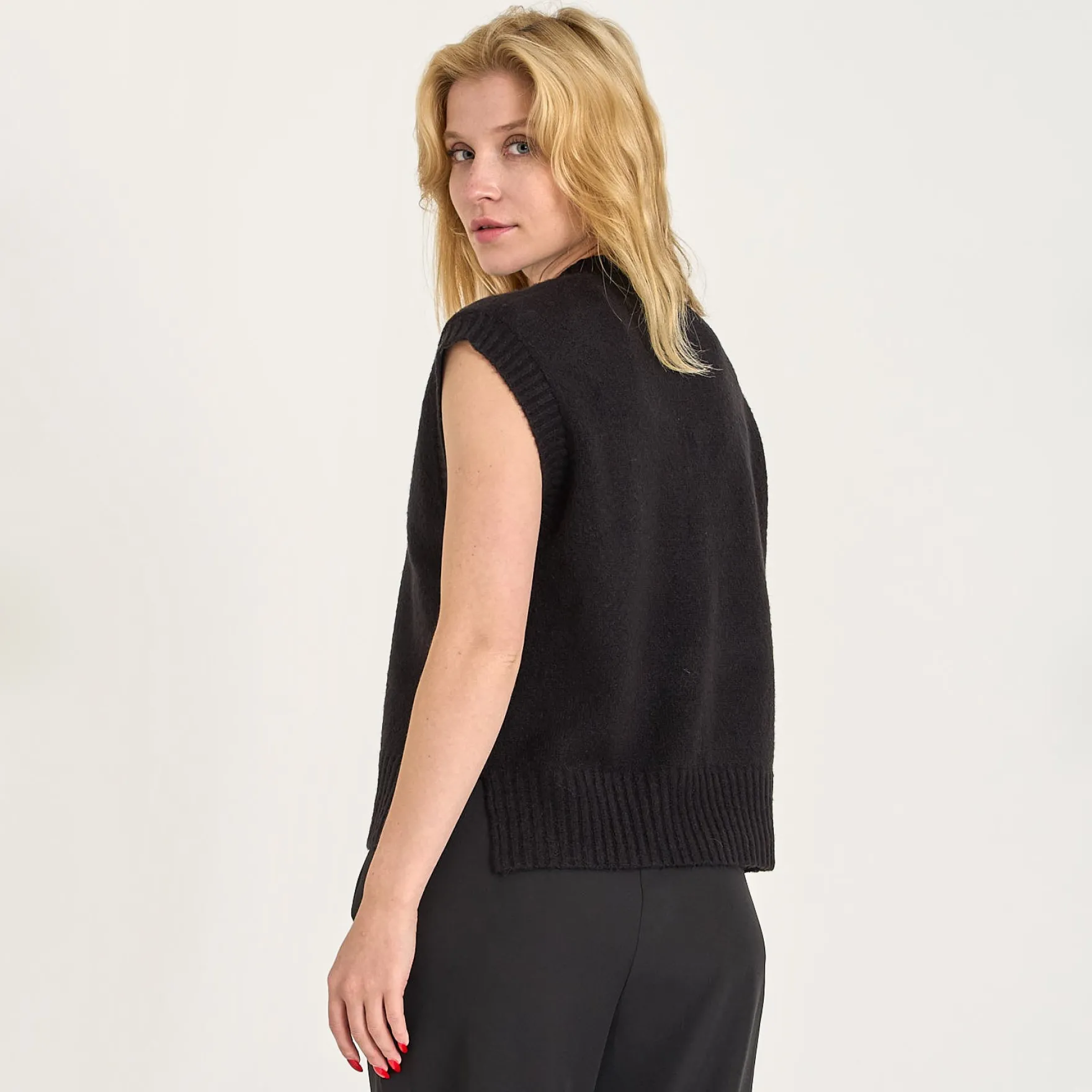 Purvalja knit vest