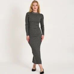 Purvanilla knit dress