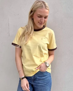 Sabine ringer tee