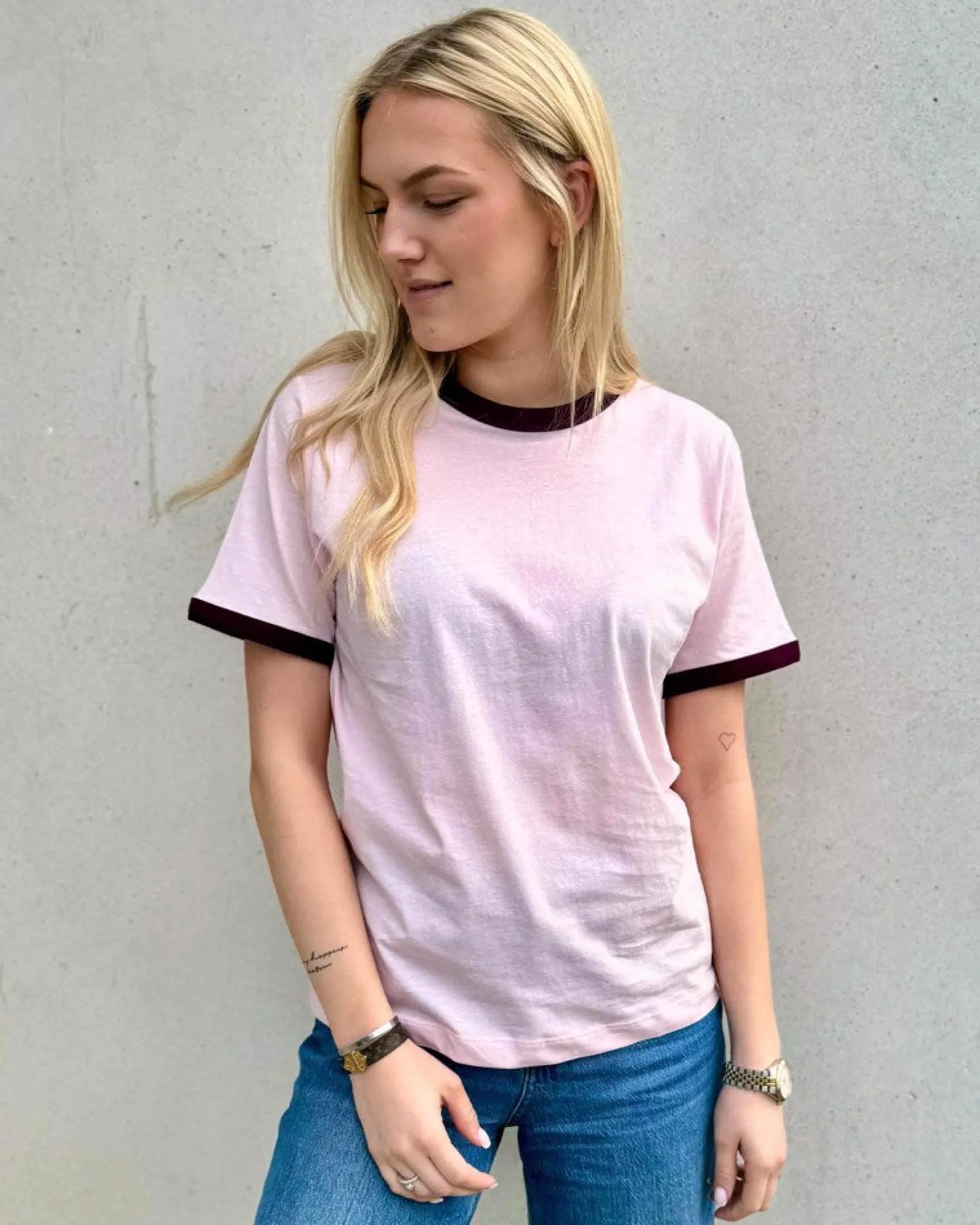 Sabine ringer tee