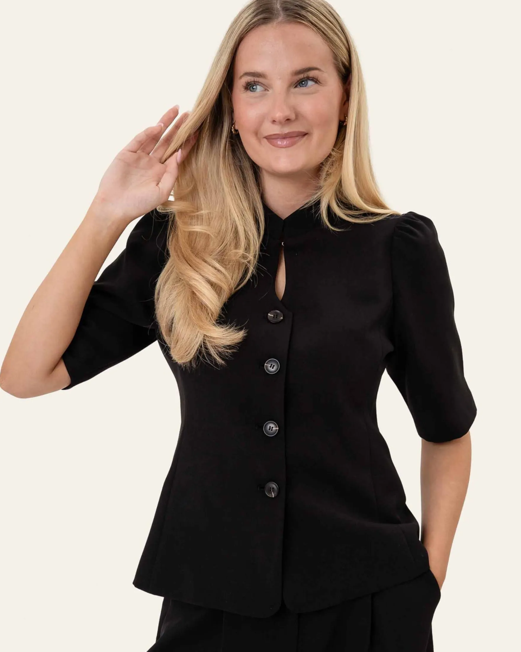 SagaIC Blazer
