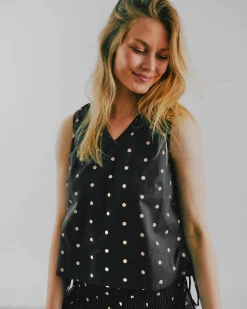 Sariah dot top