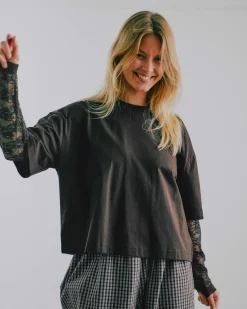 Serena lace tee