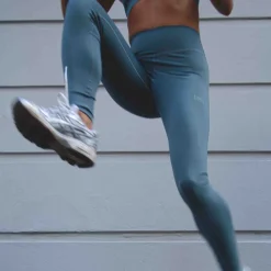 Signature tights