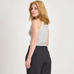 Tamira rib single top