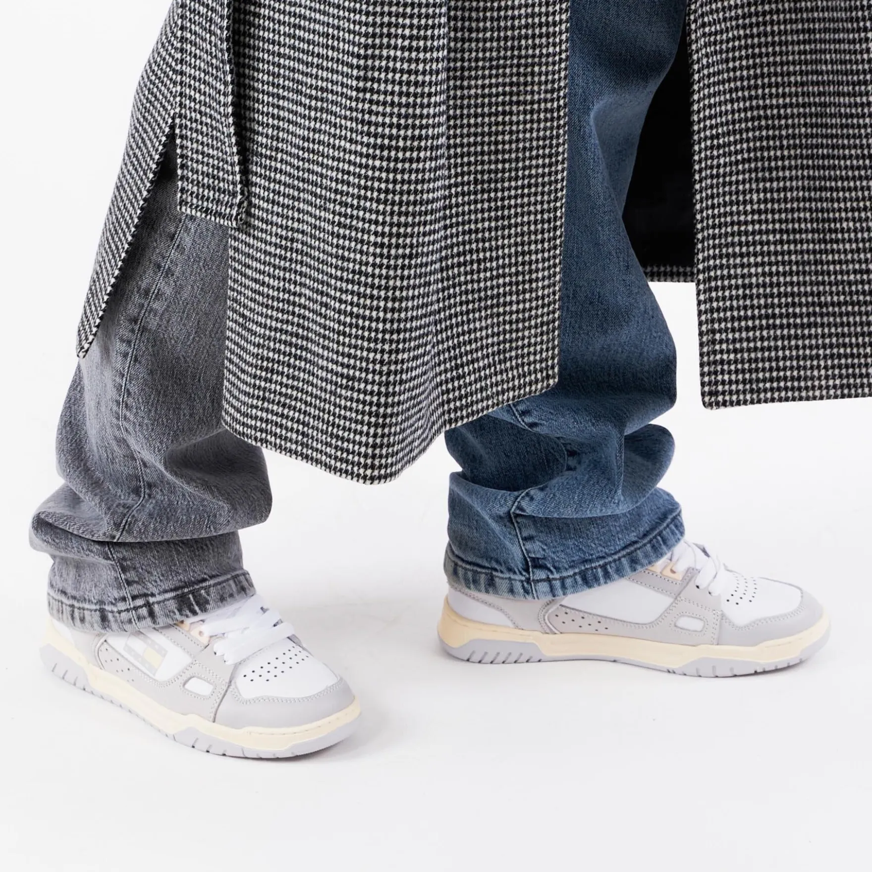 Tommy wmn skate low