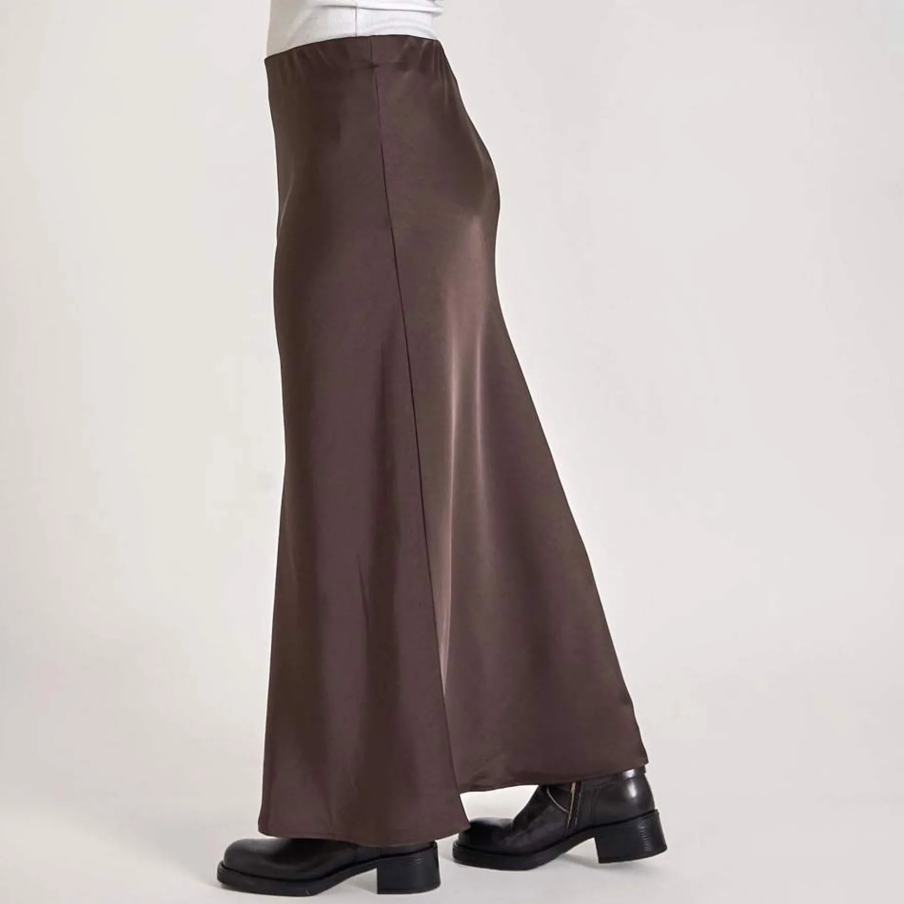 Valery satin skirt