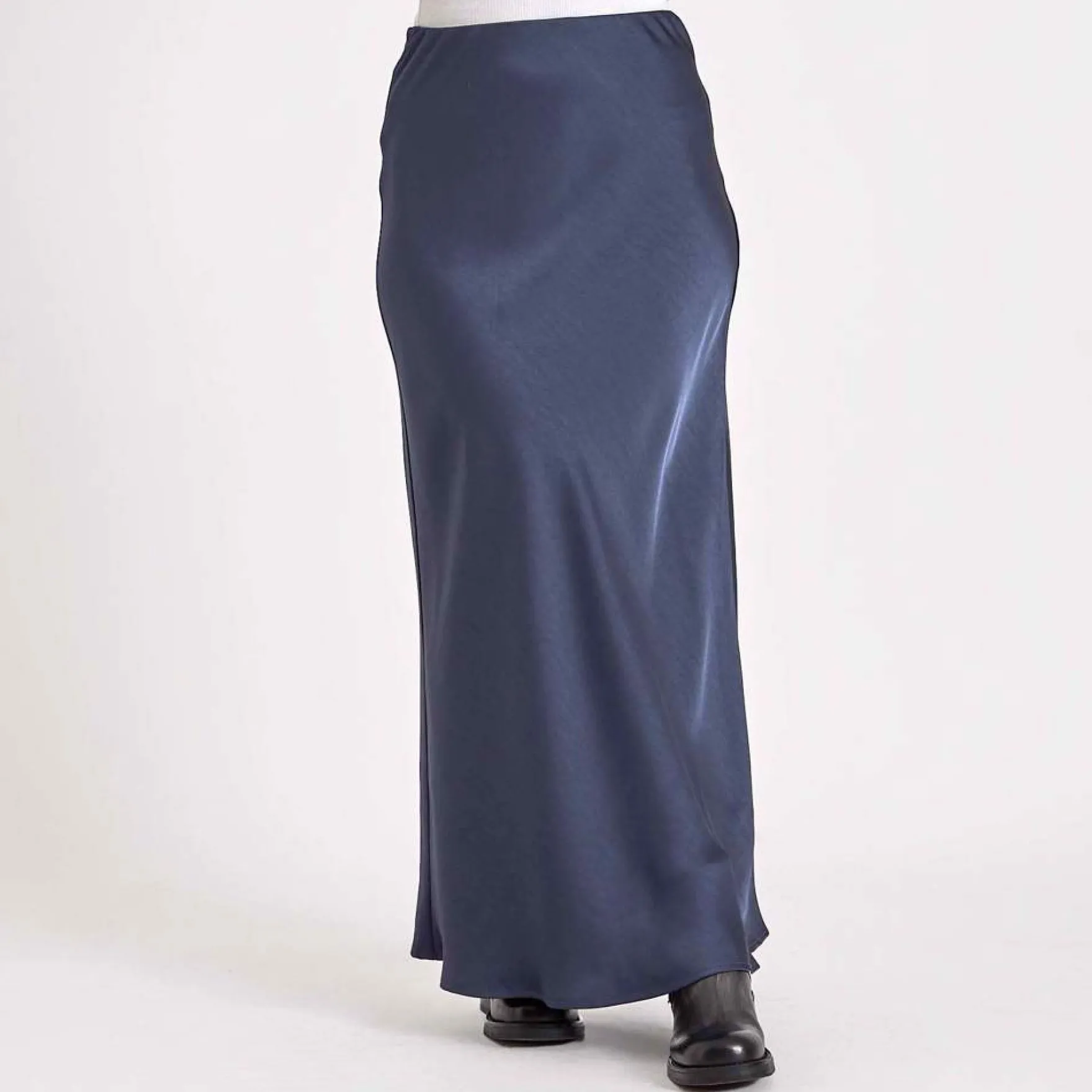Valery satin skirt