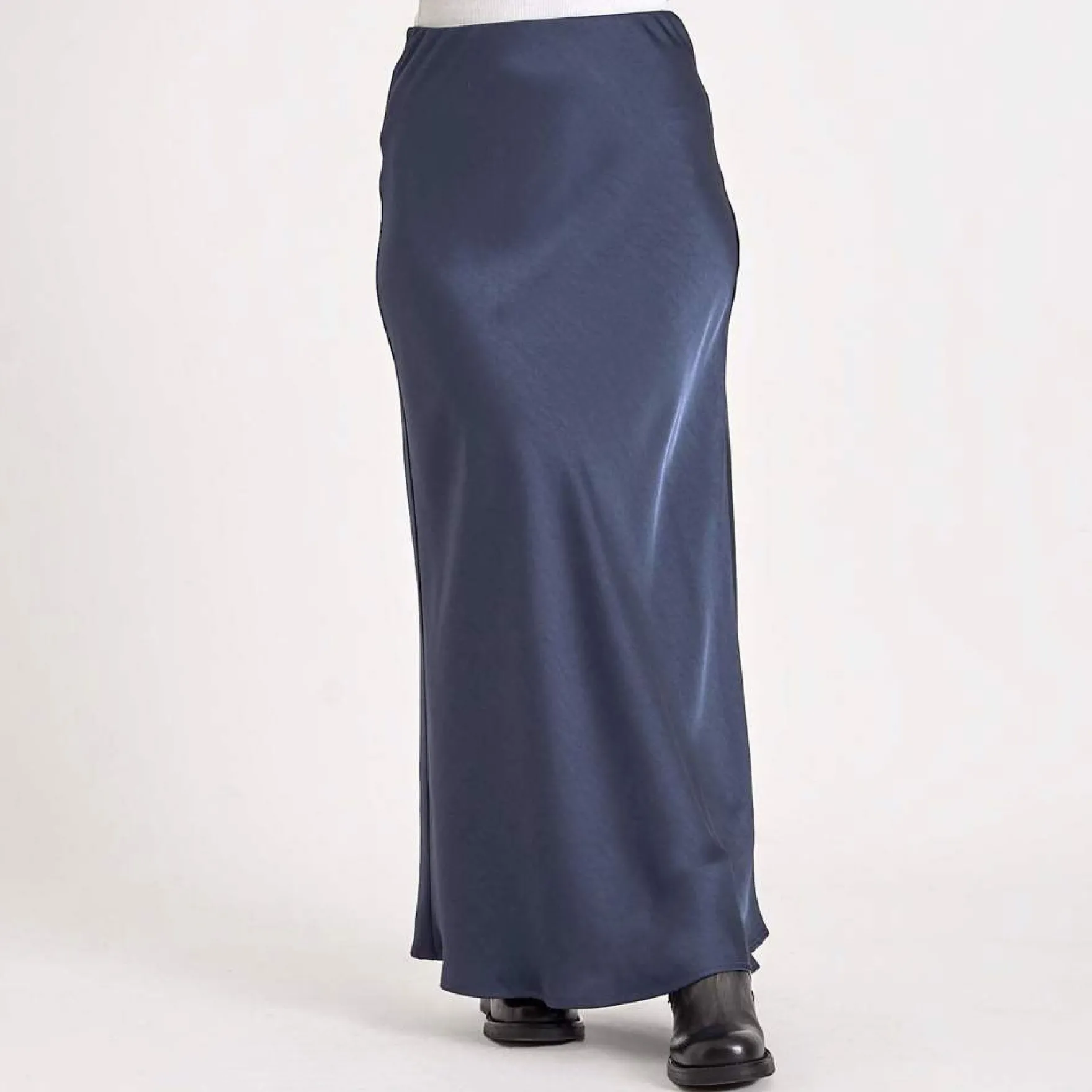 Valery satin skirt