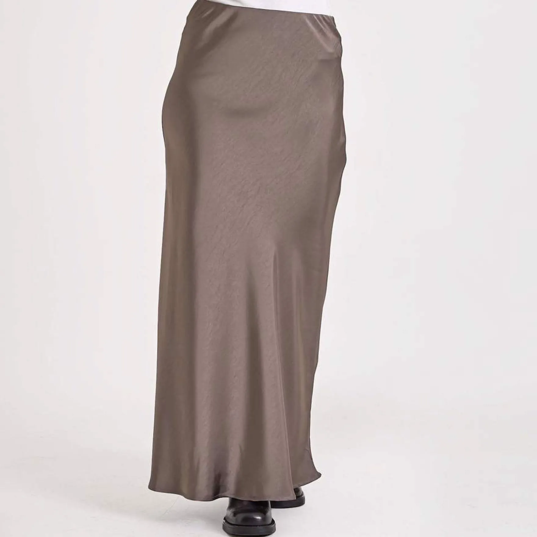 Valery satin skirt