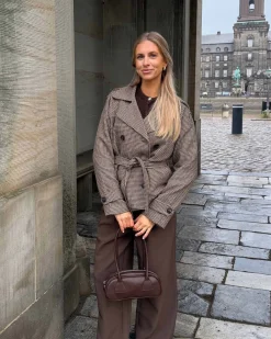 Veraic trenchcoat