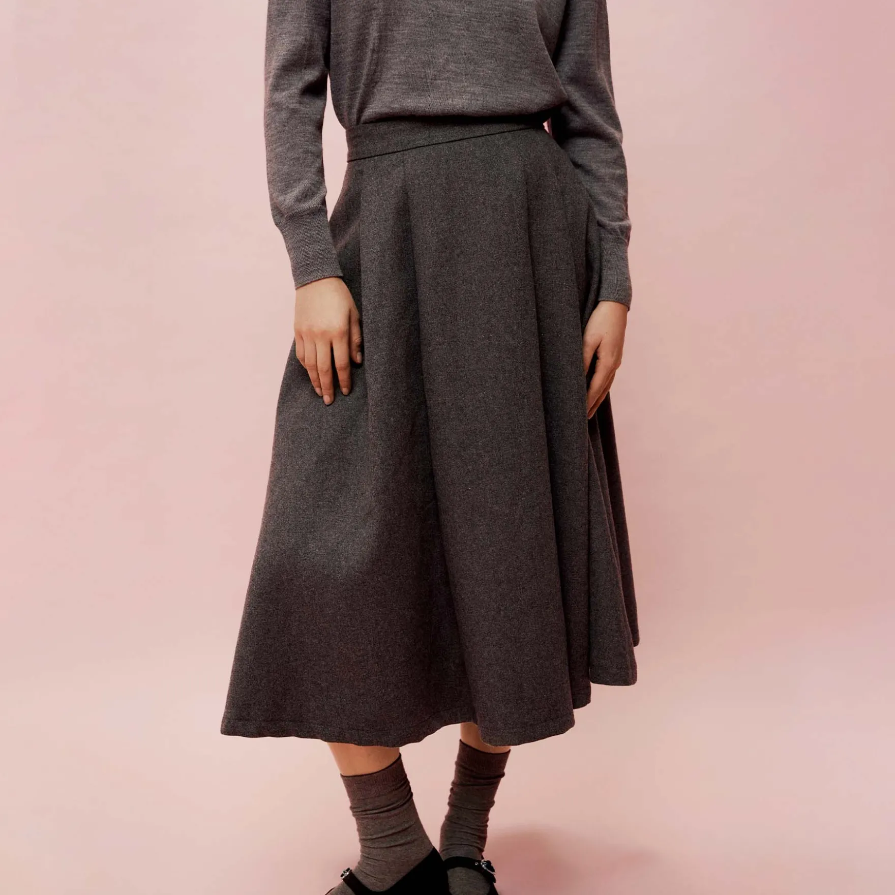 Viabina hw pleated midi skirt