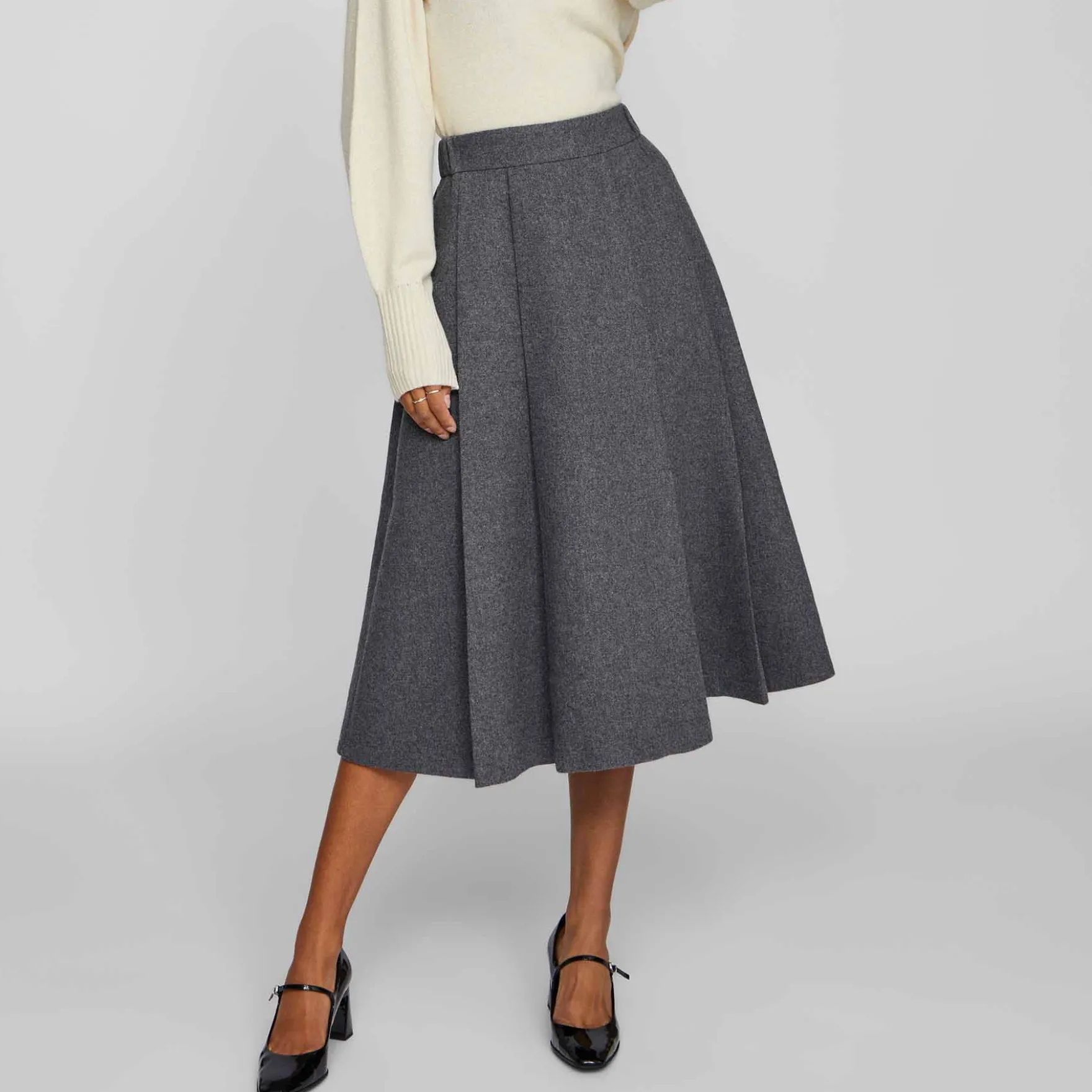 Viabina hw pleated midi skirt