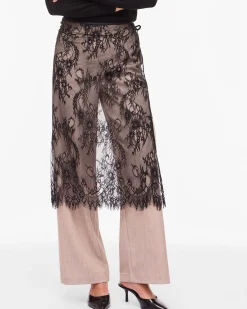 VIALIS WRAP LACE SCARF