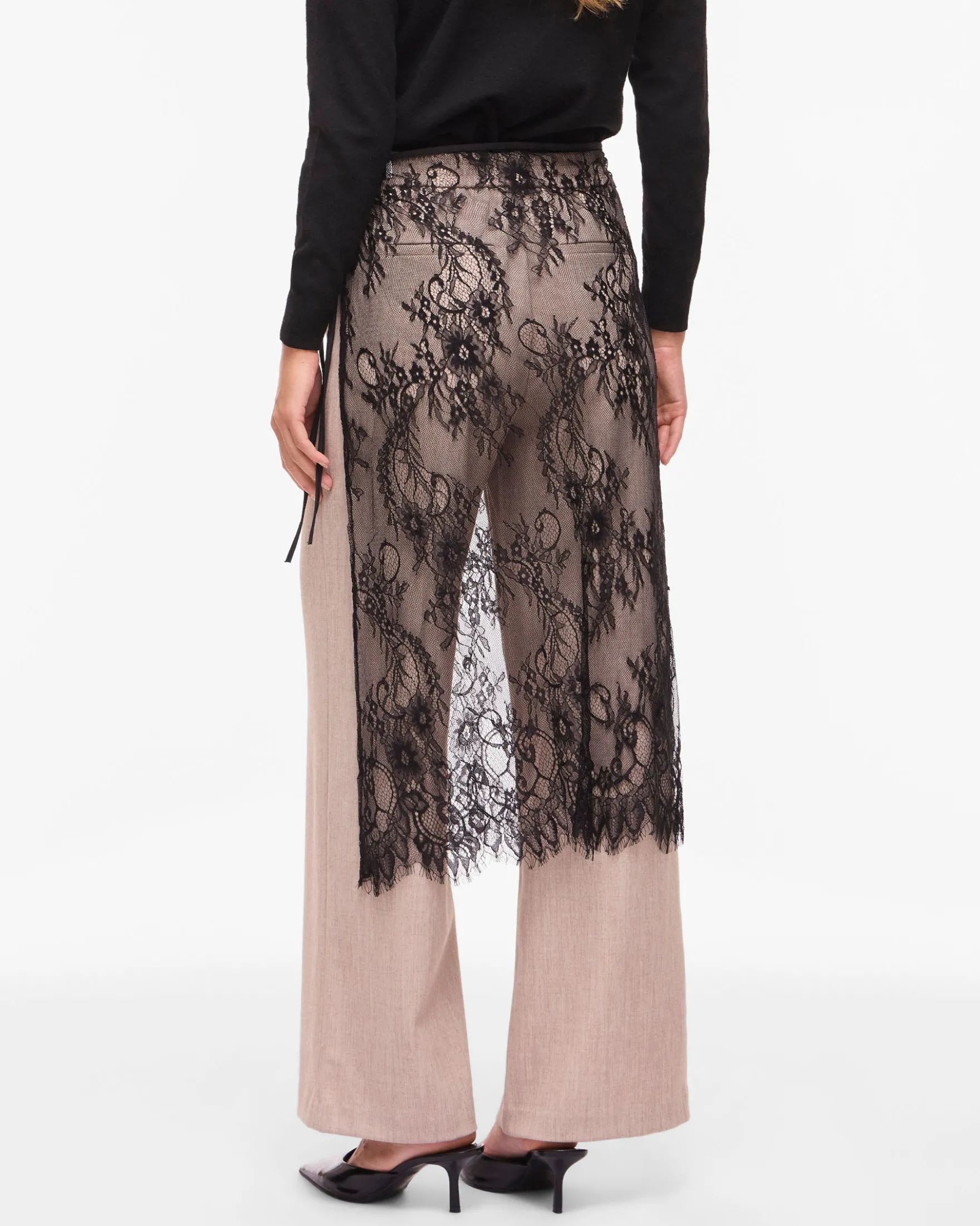 VIALIS WRAP LACE SCARF
