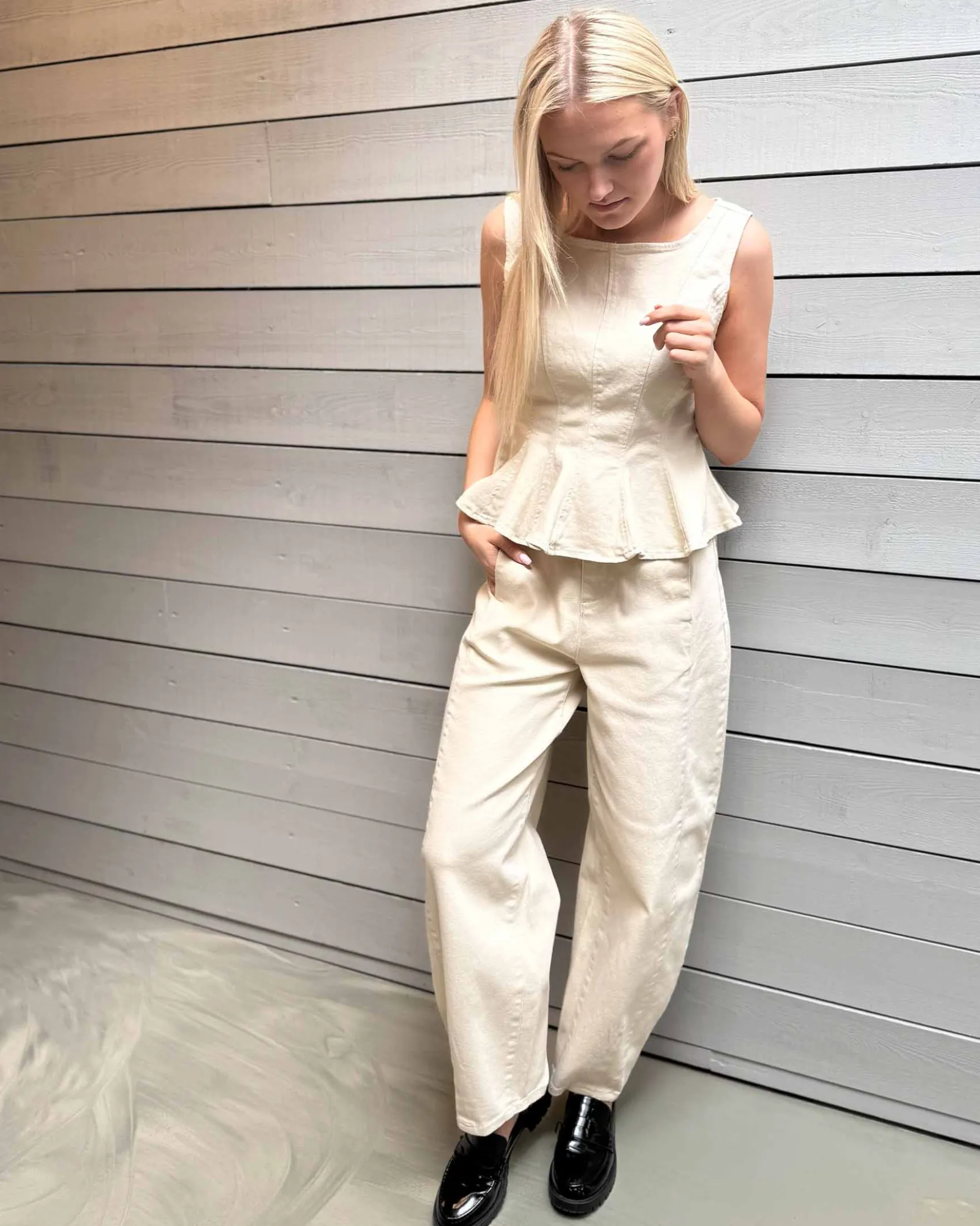 VICHIA HW BARREL JEANS