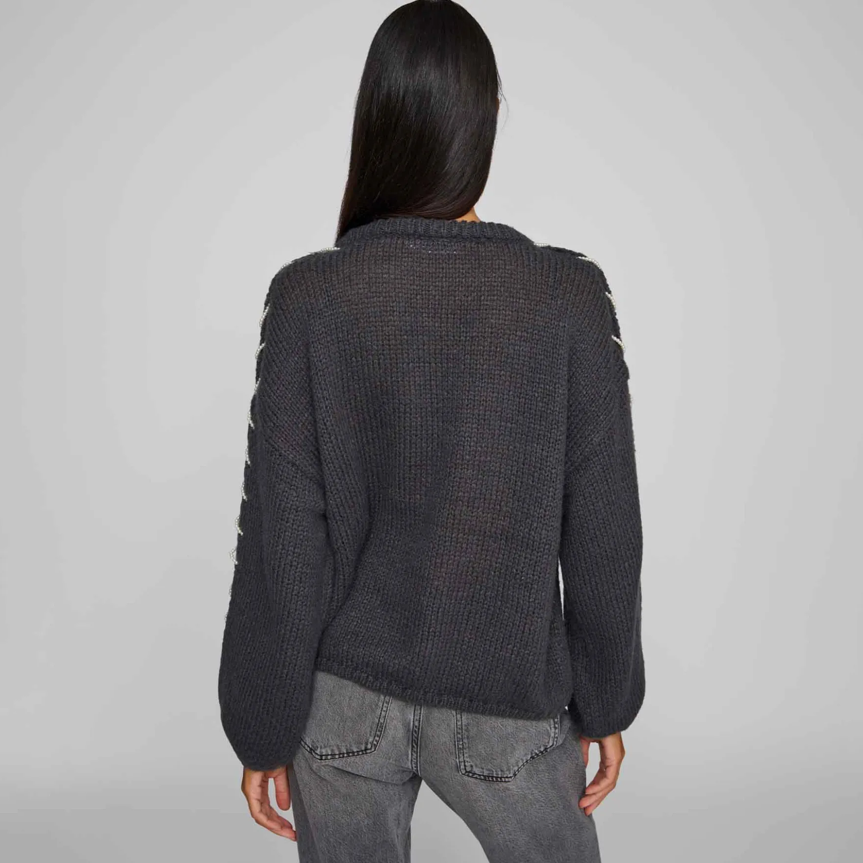 Vichoca pearl detail pullover