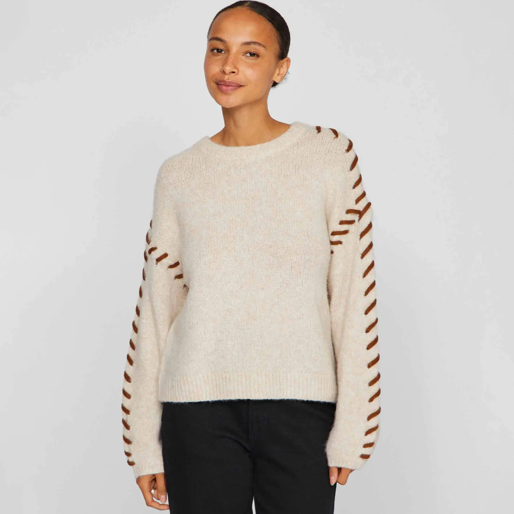 Vihaddo o-neck detail knit