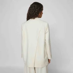 Vikaka back slit blazer