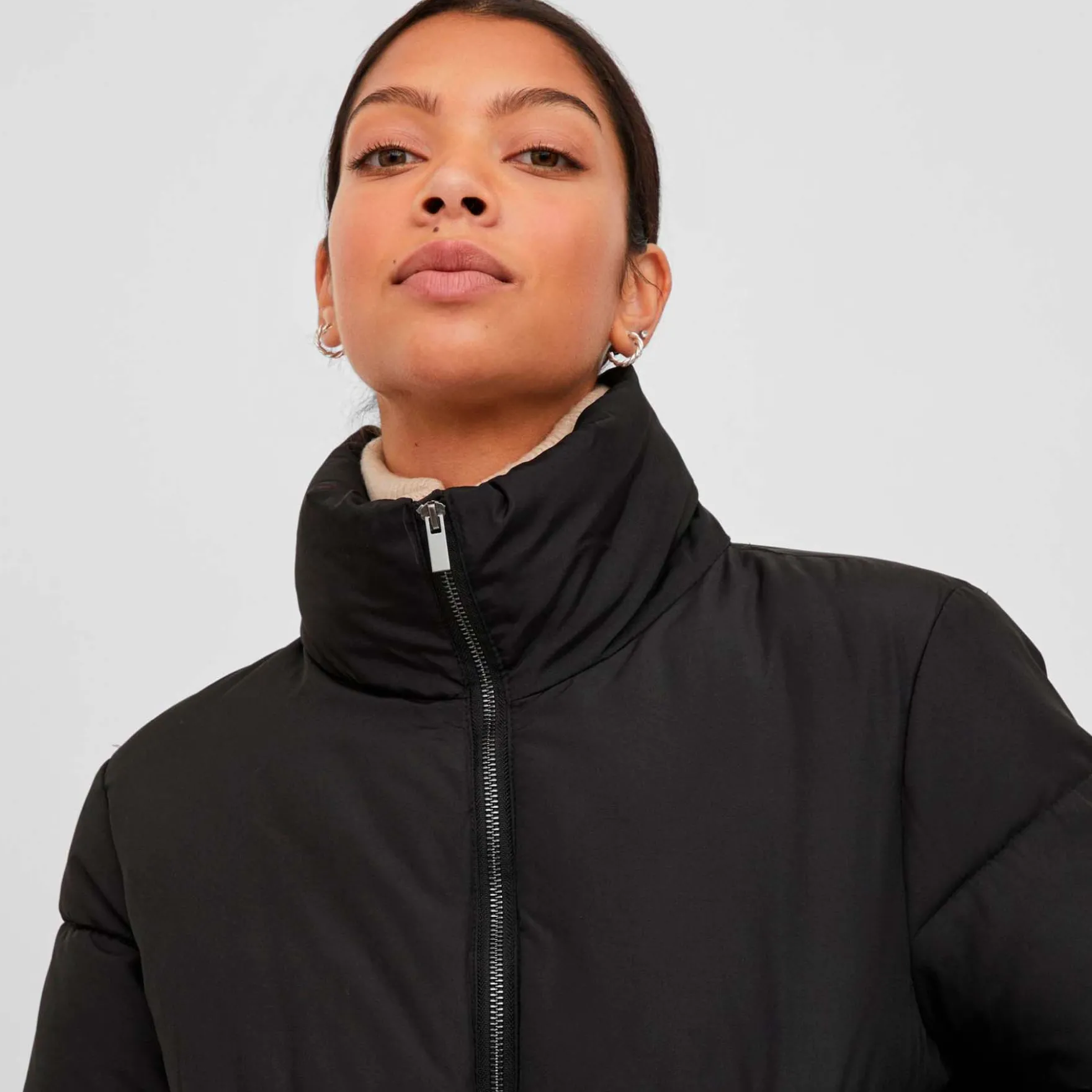 Vitate l/s short puffer jacket