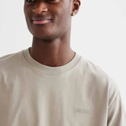 Wbbaine base tee