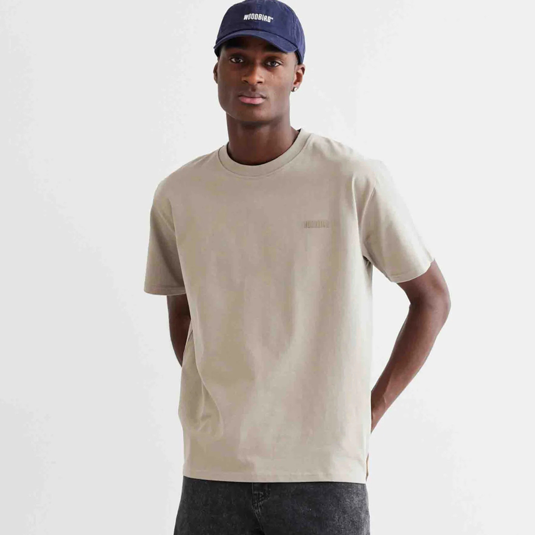 Wbbaine base tee