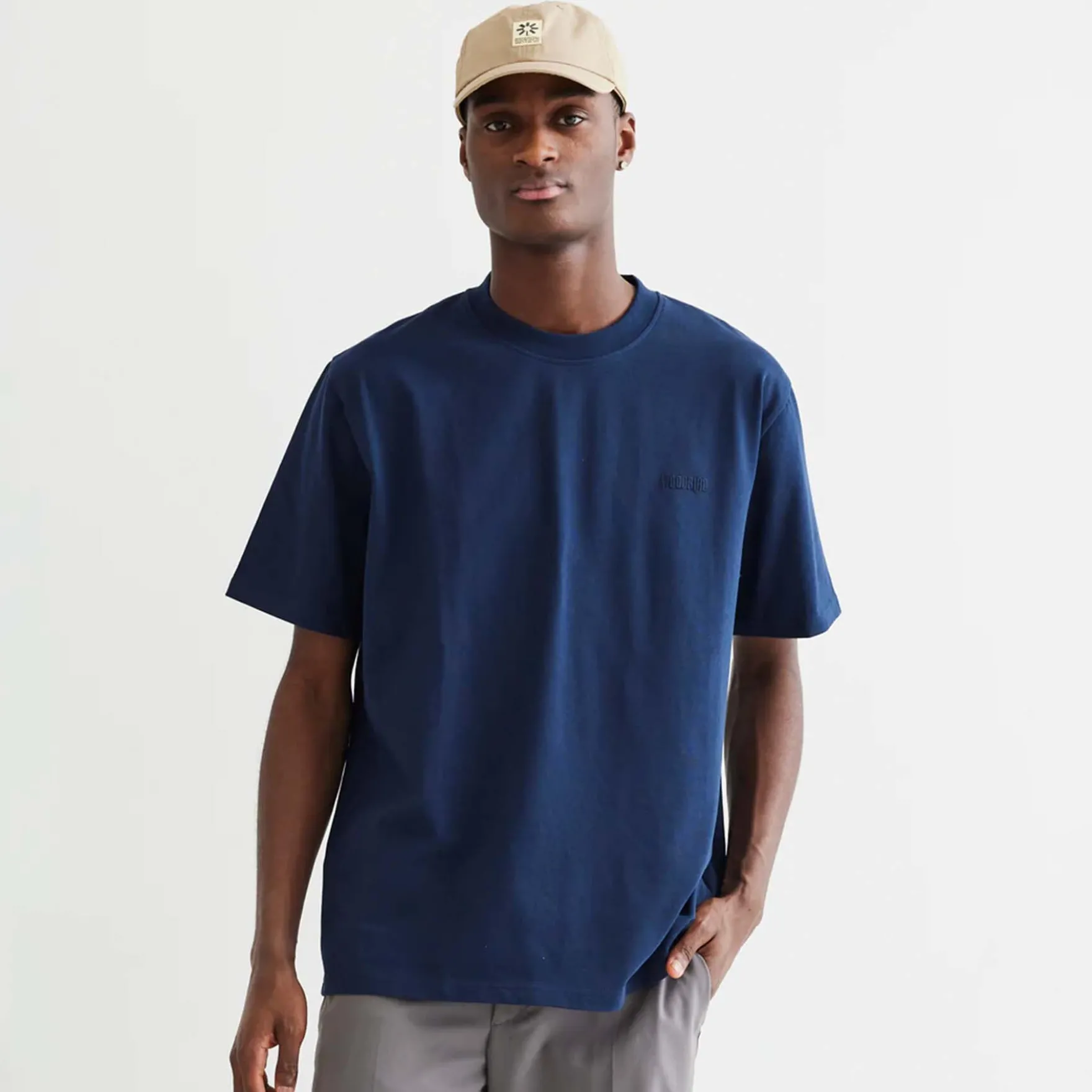 Wbbaine base tee
