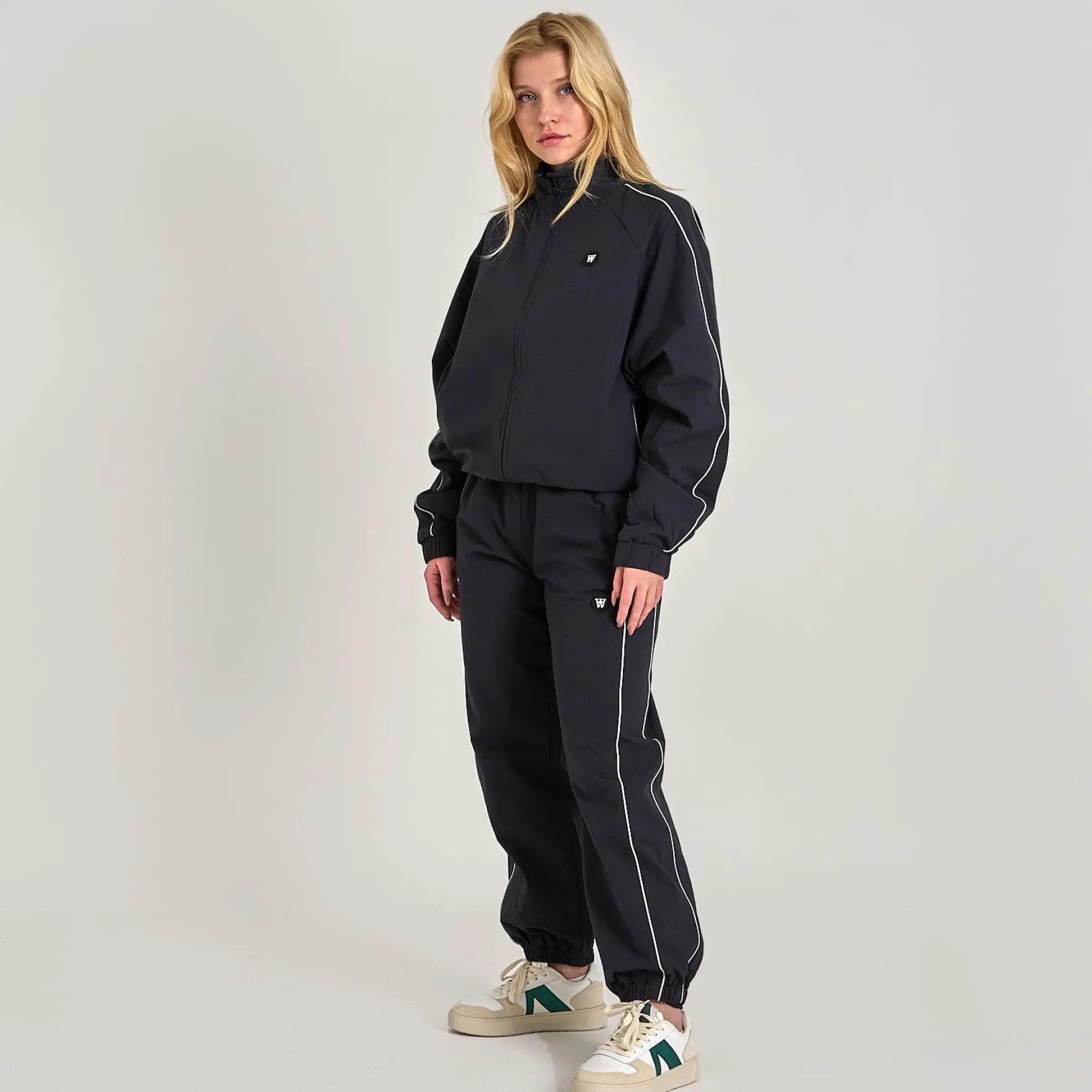 Wwade crinkle track top